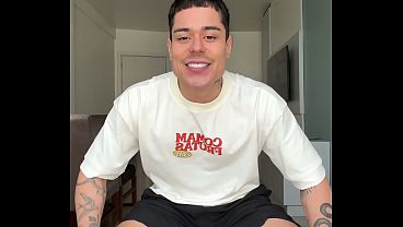 Gozando no cuzinho de borracha